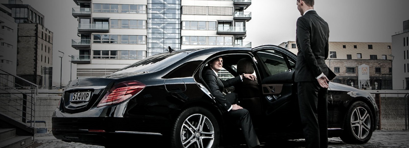 Gain Some Importance Information About Luxury Car Service