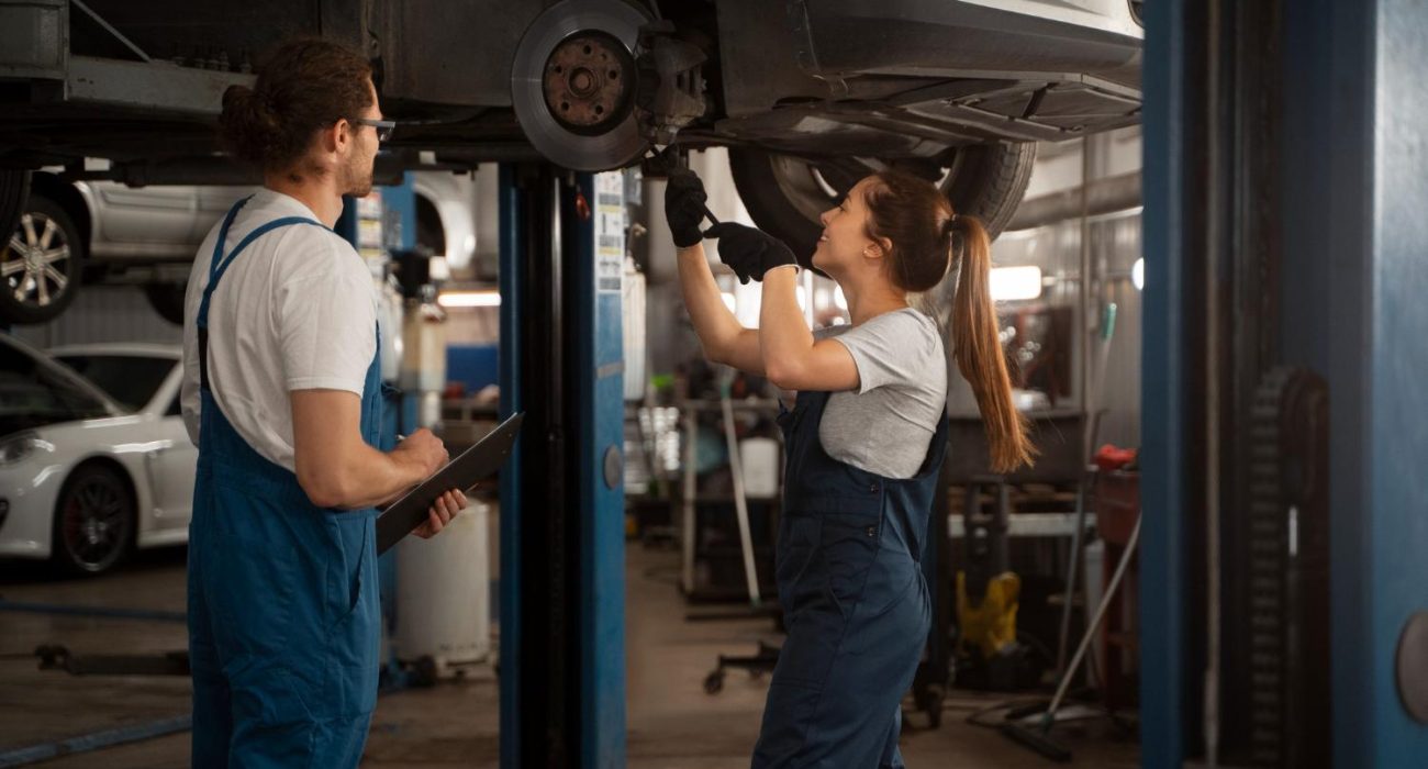 Top Benefits of Installing a Truck Lift for Your Workshop